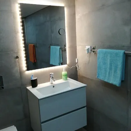 Casa Kanon- Moderno Apartamento Junto Ao Mar-praia De *